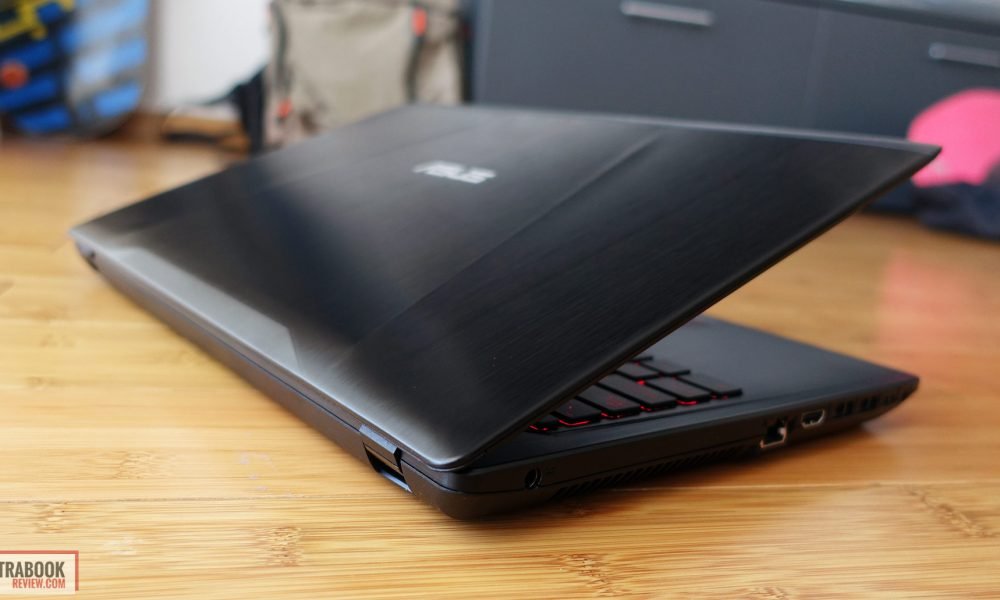  Asus ROG GL553VE: Mid-segment gaming Computer