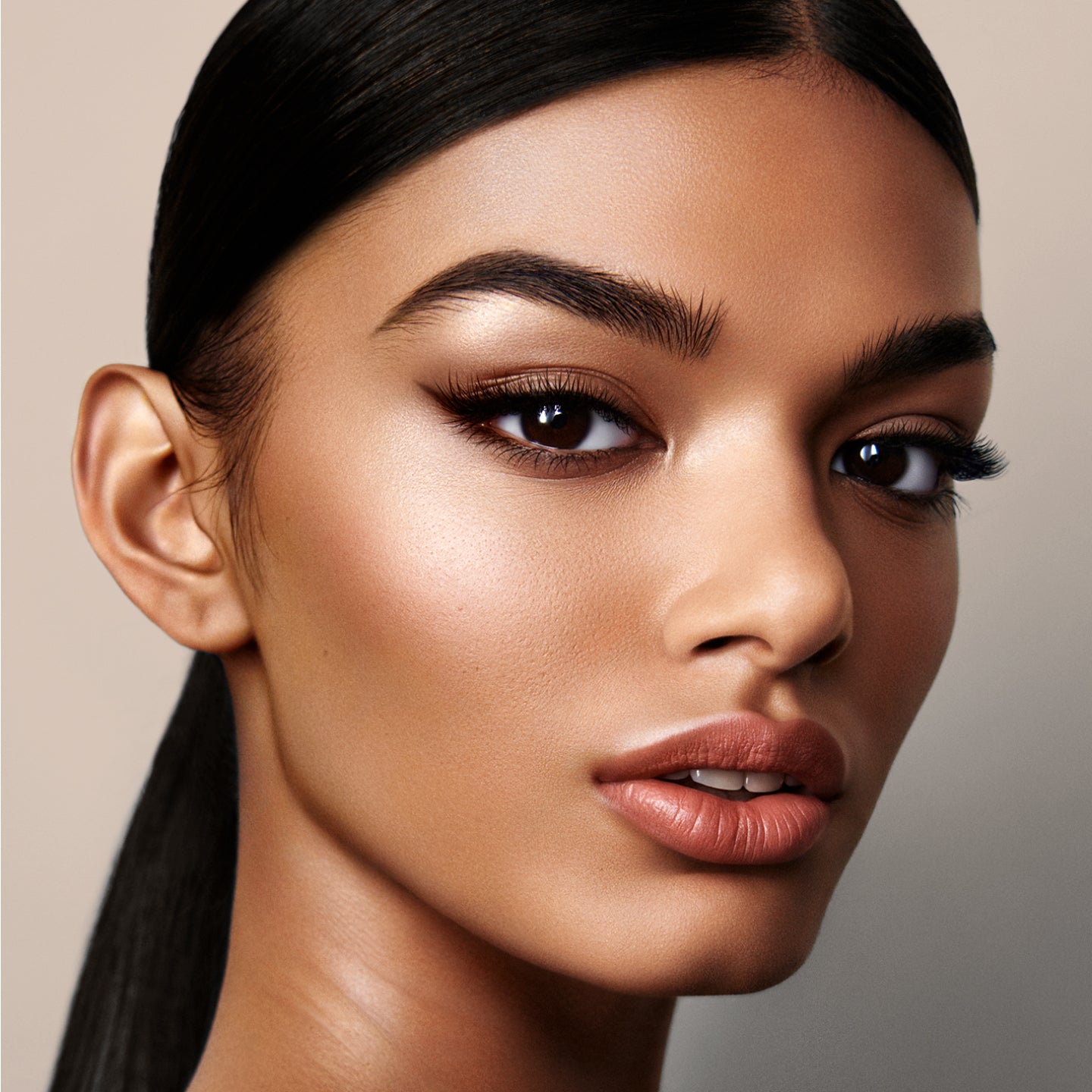 Pat McGrath Makeup - How to Look Like A Professional 2 Makeup